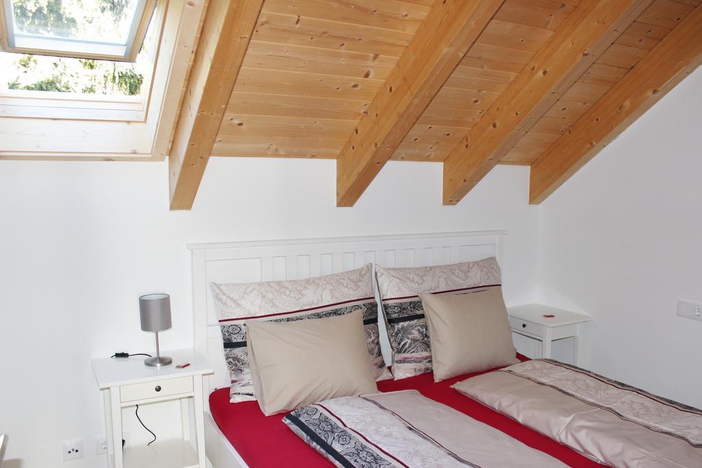 Ferienwohnung Earthloft Bad Kleinkirchheim Ruang foto
