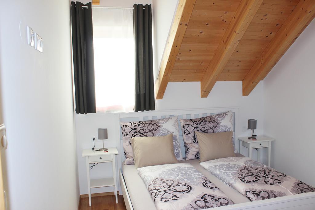 Ferienwohnung Earthloft Bad Kleinkirchheim Ruang foto