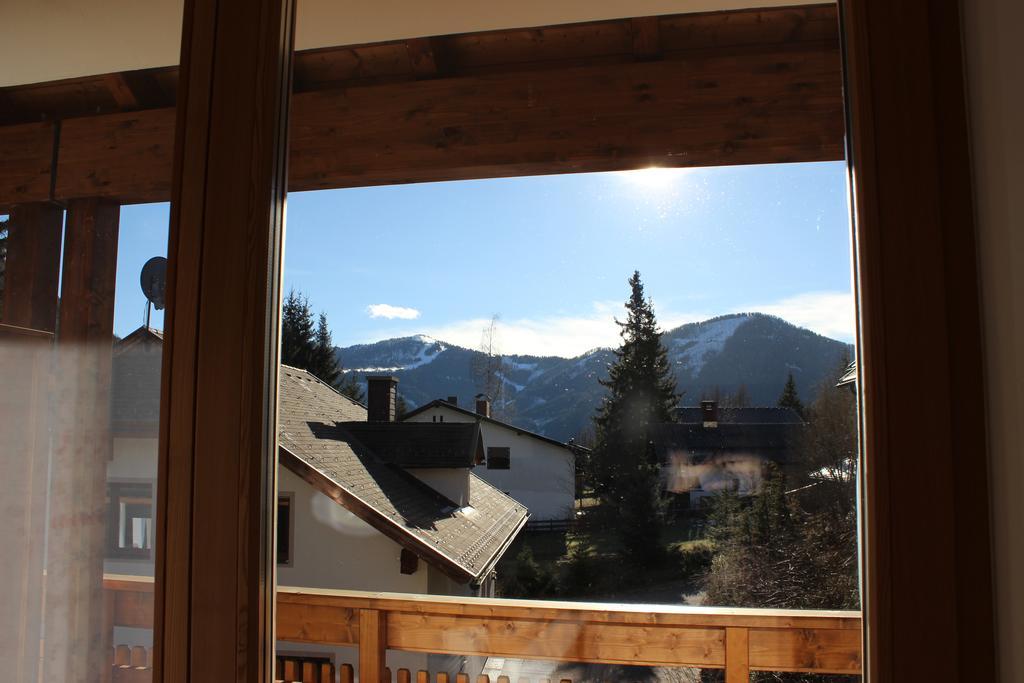 Ferienwohnung Earthloft Bad Kleinkirchheim Ruang foto