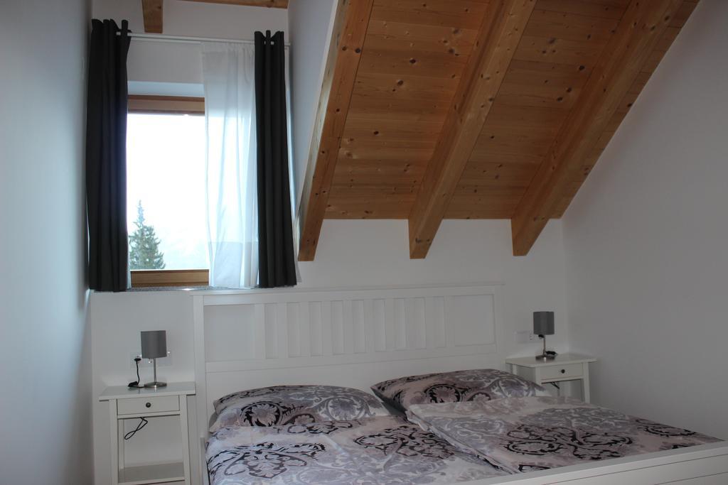 Ferienwohnung Earthloft Bad Kleinkirchheim Ruang foto
